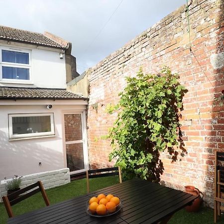 Cute Cottage 4 Mins From Cafes Station And Sea St Leonards-on-Sea Exteriér fotografie