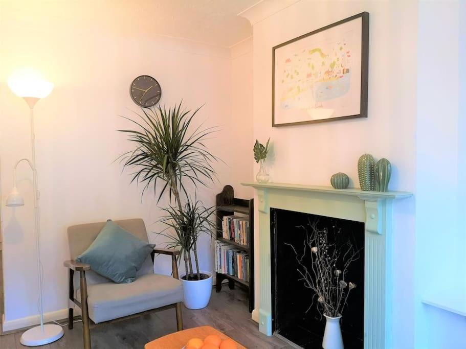 Cute Cottage 4 Mins From Cafes Station And Sea St Leonards-on-Sea Exteriér fotografie